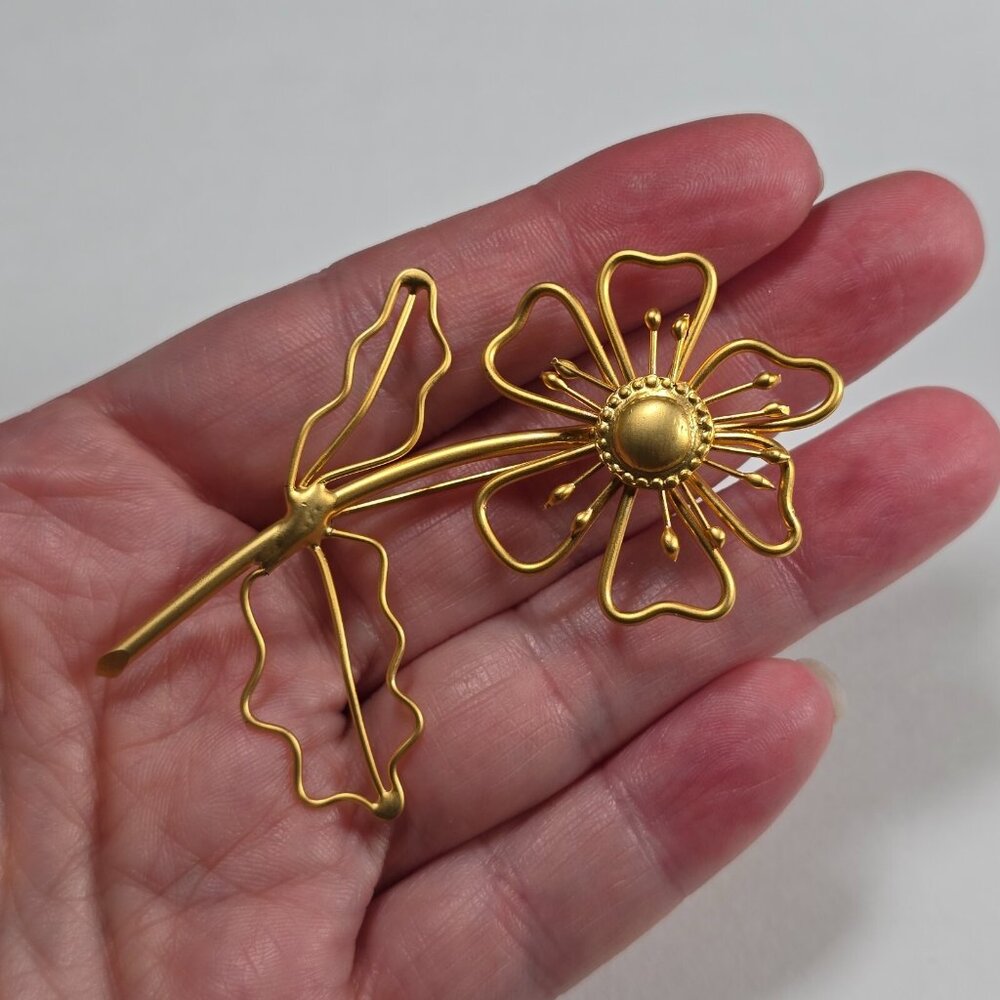 Gold Tone Flower Brooch Open Wire Daisy Mid Century Modernist Statement Vintage - Picture 8 of 10